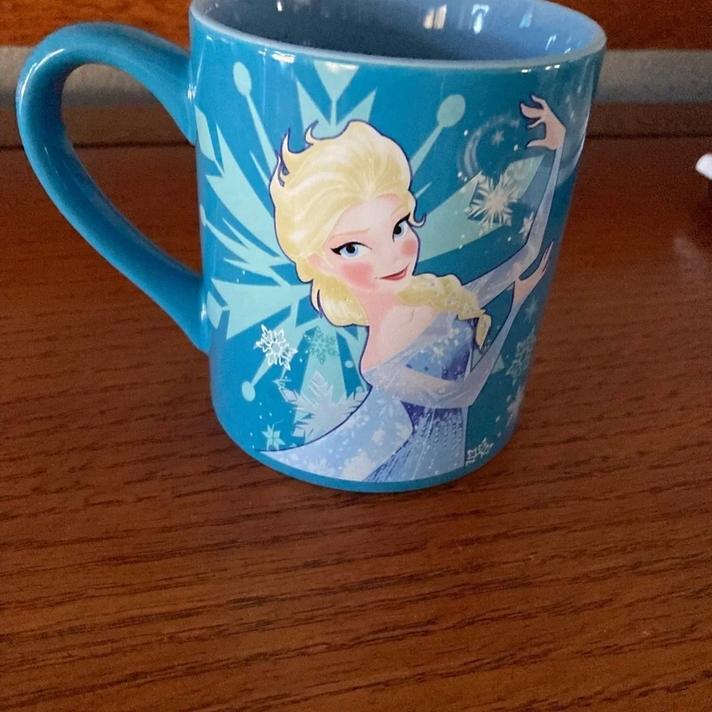 Disney Frozen Queen Elsa Snowflake Princess Blue 14oz Ceramic Coffee Tea Mug Cup